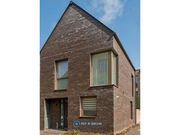 2 Bedroom Detached House To Rent In Bluebell Mews, Headington, Oxford, OX3