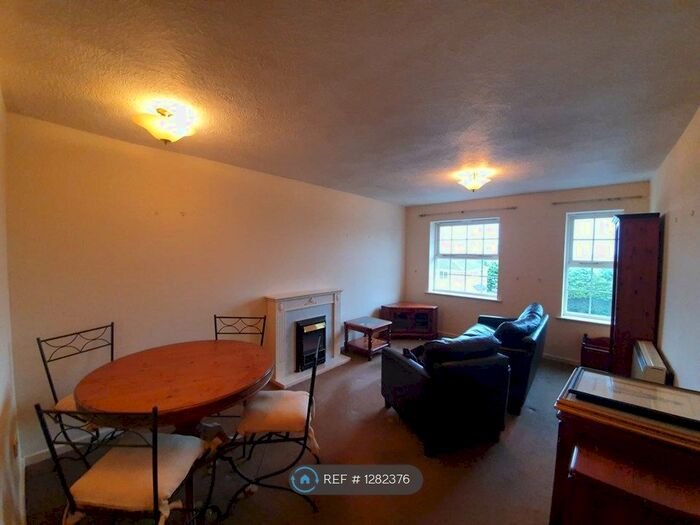 2 Bedroom Flat To Rent In Sutton, Carshalton SM5