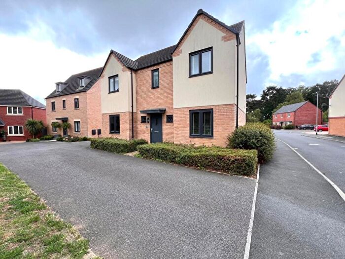 4 Bedroom Detached House For Sale In Jennings Close, St. Crispin, Northampton, NN5