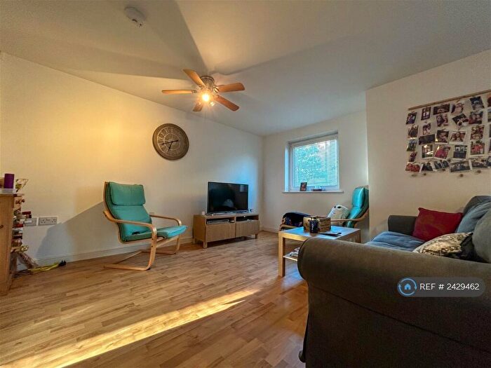 2 Bedroom Flat To Rent In Delves Way, Hampton Centre, Peterborough, PE7