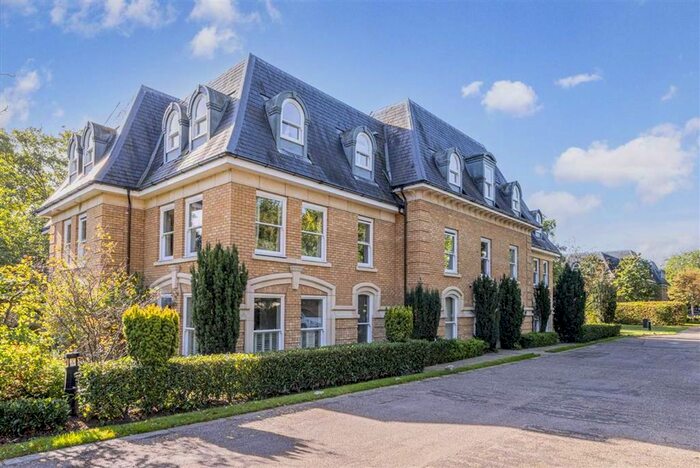 2 Bedroom Flat To Rent In Holmesdale Road, Teddington, TW11