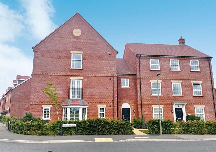 2 Bedroom Flat To Rent In Thenford Way, Banbury, Oxfordshire, OX16