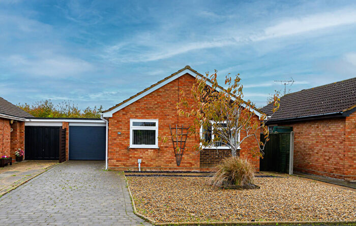 2 Bedroom Detached Bungalow For Sale In Glenfield Avenue, Felixstowe, IP11