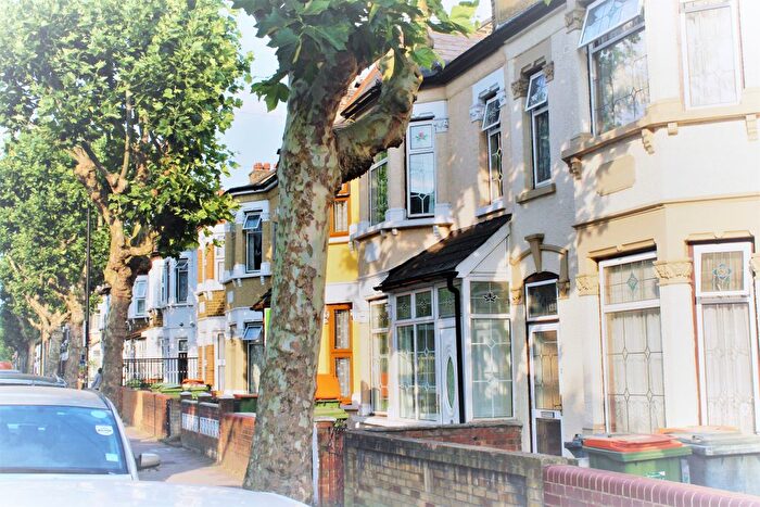 5 Bedroom Terraced House To Rent In Harold Road, Upton Park, E13