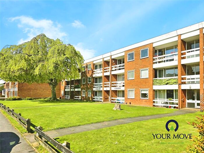 2 Bedroom Flat For Sale In Willow Court, St. Peters Park Road, Broadstairs, CT10