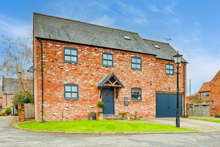 4 Bedroom Detached House For Sale In Rectory Street, Beckingham, Lincoln, LN5