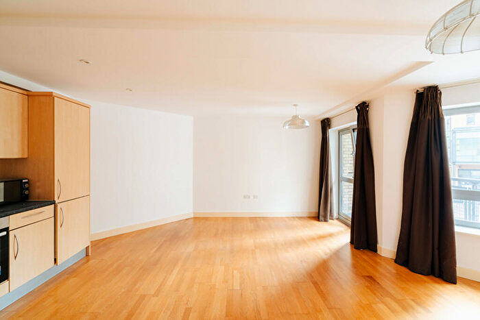 2 Bedroom Apartment For Sale In Hamilton Court, Montague Street, City Centre, Bristol, BS1
