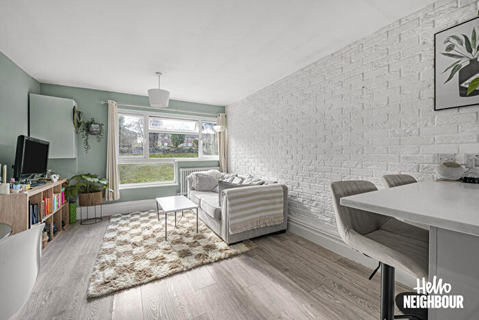 1 Bedroom Apartment To Rent In Chislet Close, Beckenham, BR3