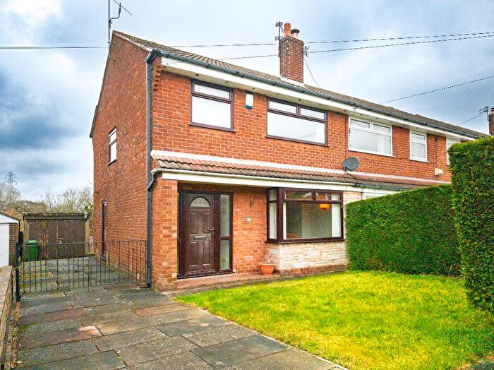 3 Bedroom Semi Detached House For Sale In Jacobsen Avenue, Hyde, Greater Manchester, SK14