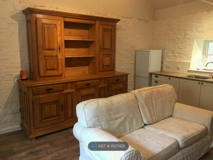 1 Bedroom Detached House To Rent In Church Lane Whitestone, Exeter, EX4