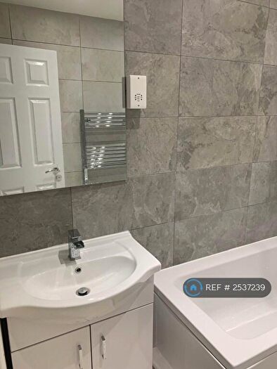 2 Bedroom Flat To Rent In Northumberland Road, Harrow, HA2