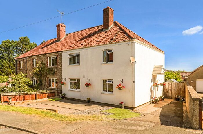 3 Bedroom Semi-Detached House For Sale In Blanchards, Chipping Sodbury, BS37