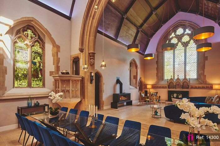 9 Bedroom Detached House For Sale In Church Lane, Grazeley, RG7