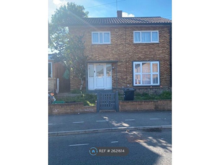 3 Bedroom End Terrace House To Rent In Tudor Crescent, Ilford, IG6