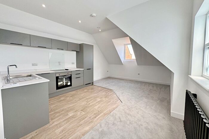 Studio For Sale In Holdenhurst Road, Bournemouth, BH8