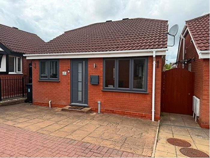 2 Bedroom Bungalow To Rent In Kenelms Court, Romsley, Worcestershire, B62