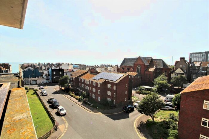2 Bedroom Flat To Rent In Lavender Street, Brighton, BN2
