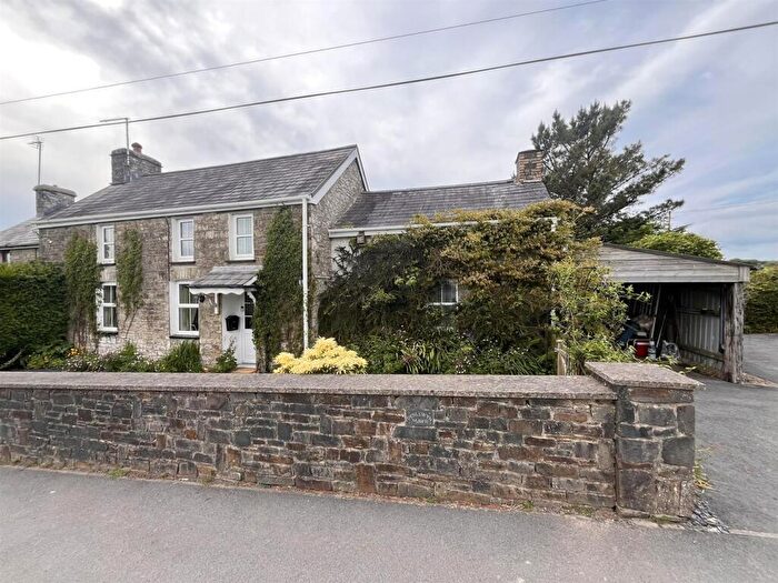 3 Bedroom House For Sale In Ffostrasol, SA44