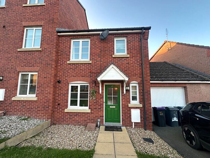 3 Bedroom House To Rent In Calder Gardens, Bingham, NG13