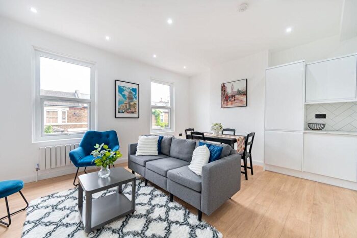 2 Bedroom Flat To Rent In Raneleagh Road, Harlesden, London, NW10
