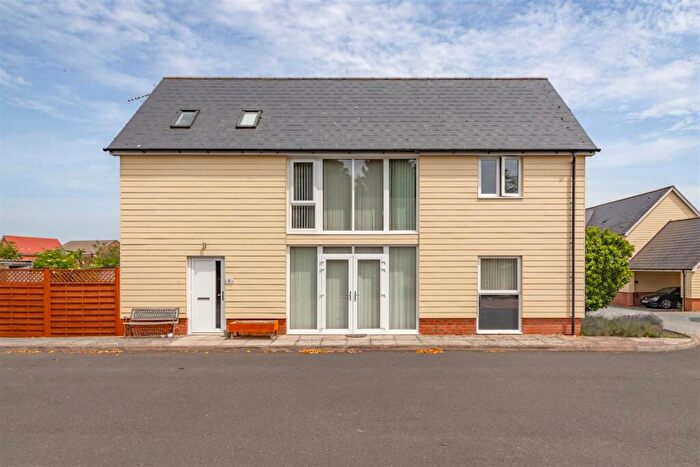 3 Bedroom Detached House For Sale In Marston Croft, Southam, CV47