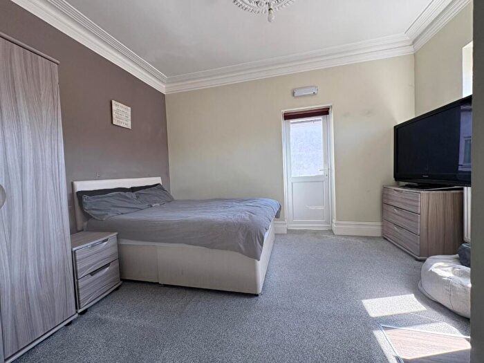 1 Bedroom House To Rent In Queens Road, Portsmouth, PO2