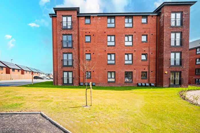 2 Bedroom Flat To Rent In Water Tower Court, Glasgow, G20