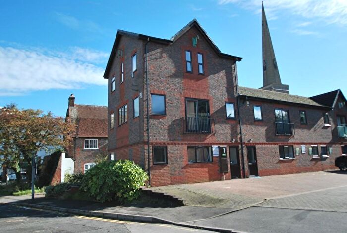 2 Bedroom Flat To Rent In Southampton Street, Reading, Berkshire, RG1