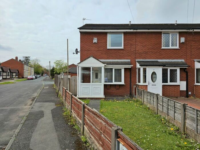 2 Bedroom End Of Terrace House To Rent In Siddall Street, Heywood, OL10