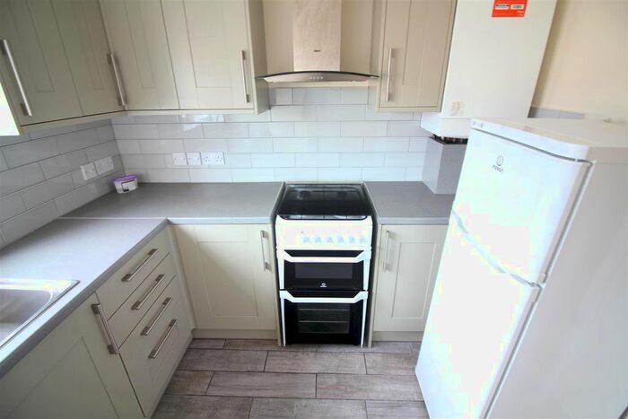 1 Bedroom Flat To Rent In Tiverton Road, Hounslow, TW3