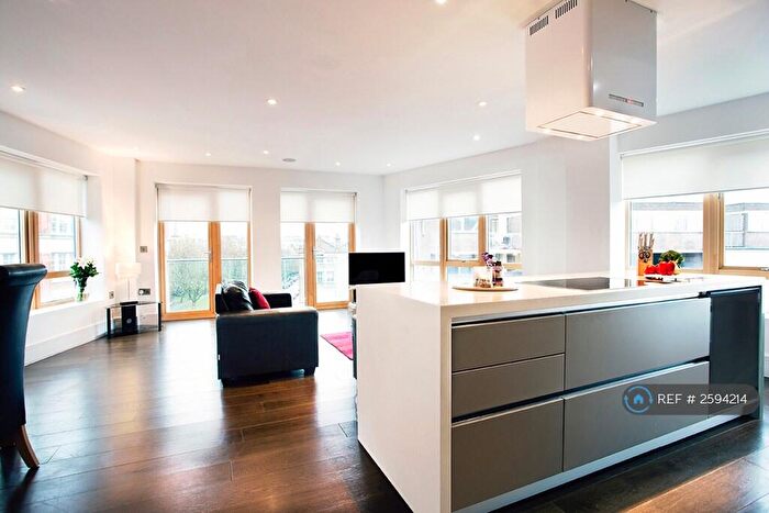 2 Bedroom Flat To Rent In Cyrus Street, London, EC1V