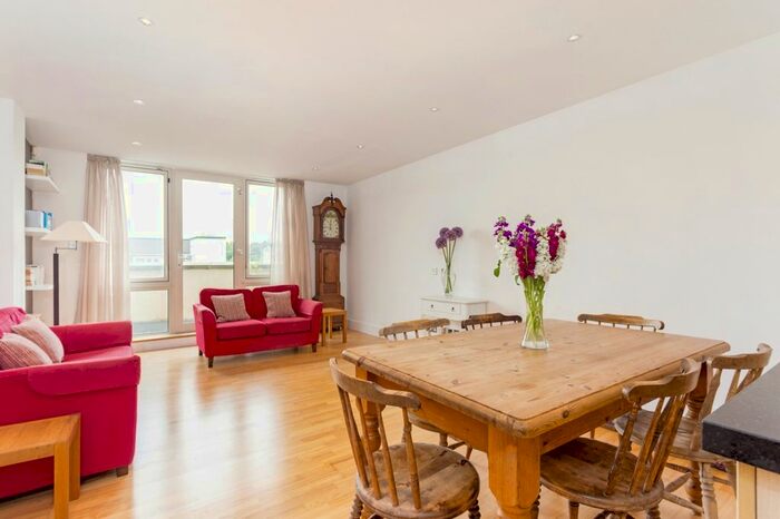 2 Bedroom Flat To Rent In Grove Hill Road, Tunbridge Wells, TN1