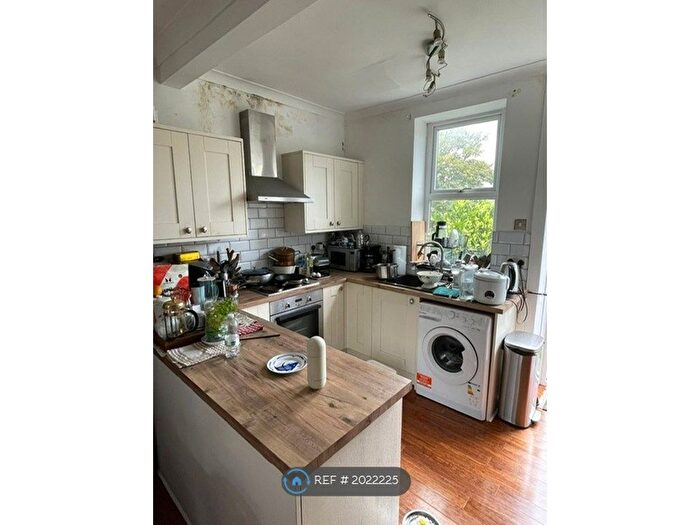 2 Bedroom Terraced House To Rent In Ravensknowle Road, Huddersfield, HD5