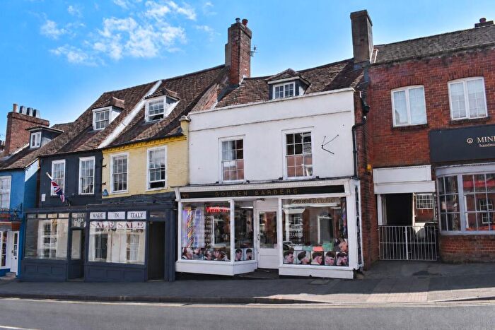 2 Bedroom Apartment For Sale In High Street, Lymington, SO41