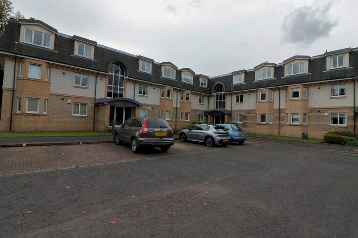 2 Bedroom Flat To Rent In Beechwood Gardens, Stirling Town, Stirling, FK8