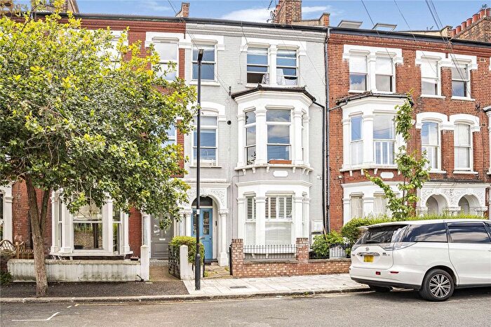 2 Bedroom Flat For Sale In Horsford Road, London, SW2