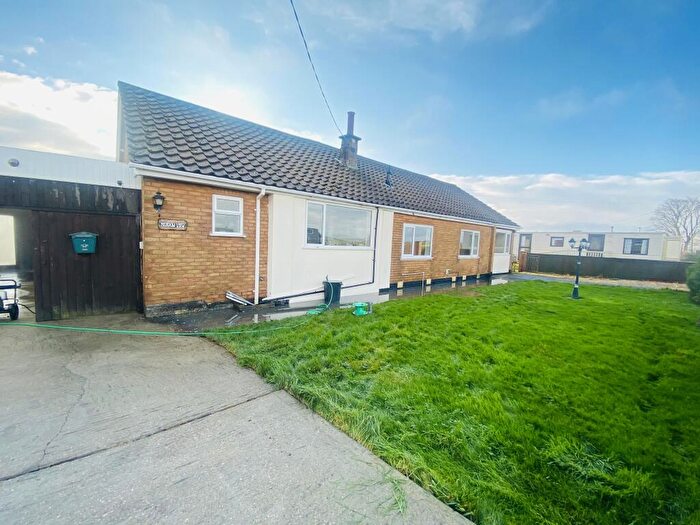 2 Bedroom Bungalow To Rent In Sea Lane, Huttoft, Alford, LN13