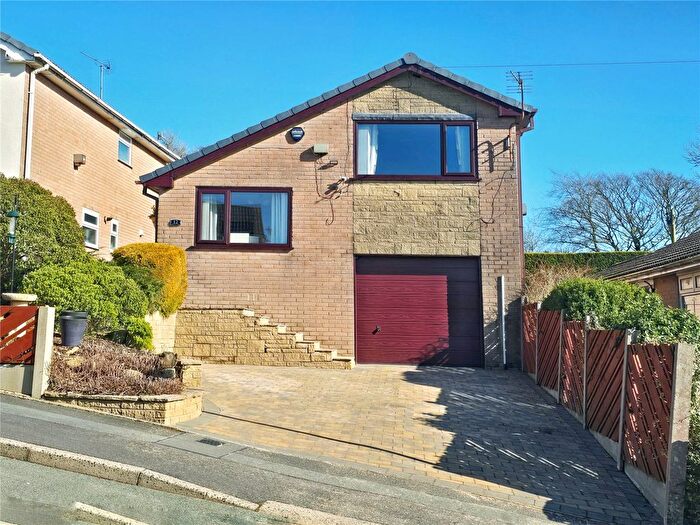 3 Bedroom Detached House For Sale In Fernhill Close, Stacksteads, Rossendale, OL13