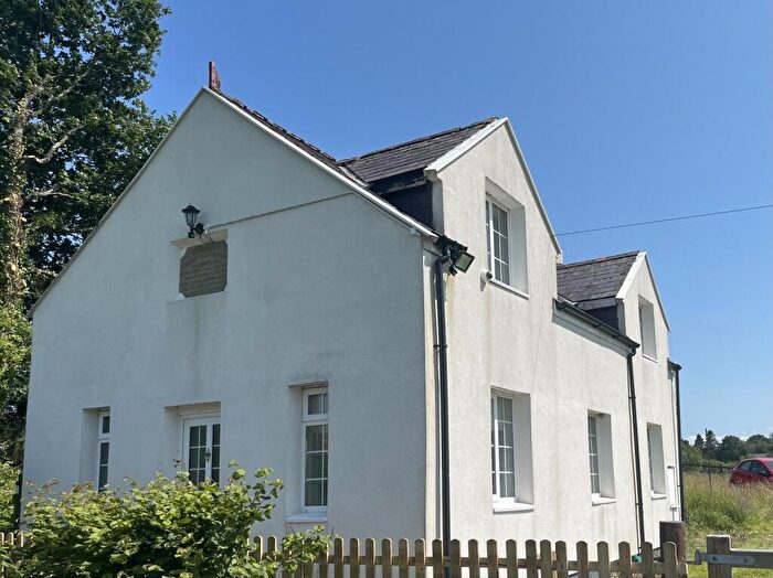 3 Bedroom Detached House To Rent In Taliaris, Llandeilo, Carmarthenshire., SA19
