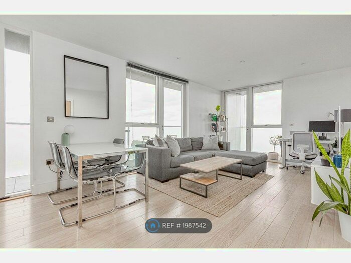 2 Bedroom Flat To Rent In Robsart Street, London, SW9