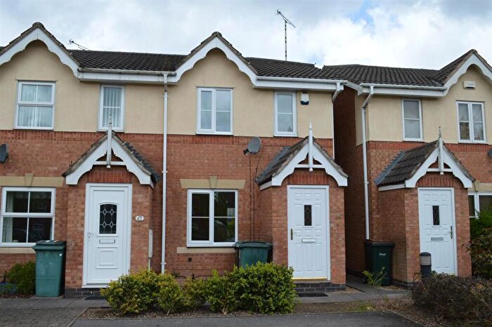 2 Bedroom End Of Terrace House To Rent In Drapers Field Canal Basin Coventry, CV1