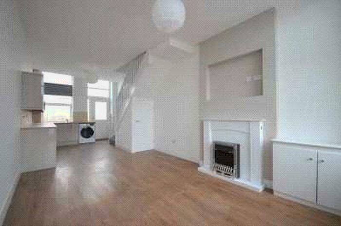 4 Bedroom House To Rent In The Mews, Rowsley Grove, Reddish, Stockport, SK5