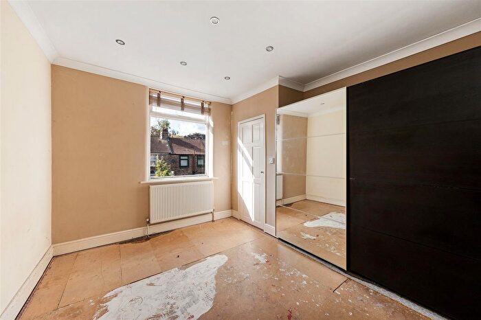 3 Bedroom Terraced House For Sale In Bromley Road, London, E17