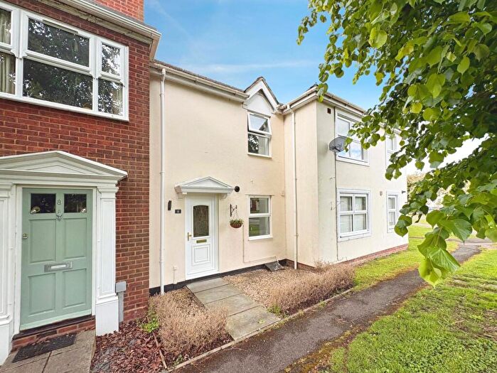 2 Bedroom Terraced House For Sale In Watermeadow, Aylesbury, HP19