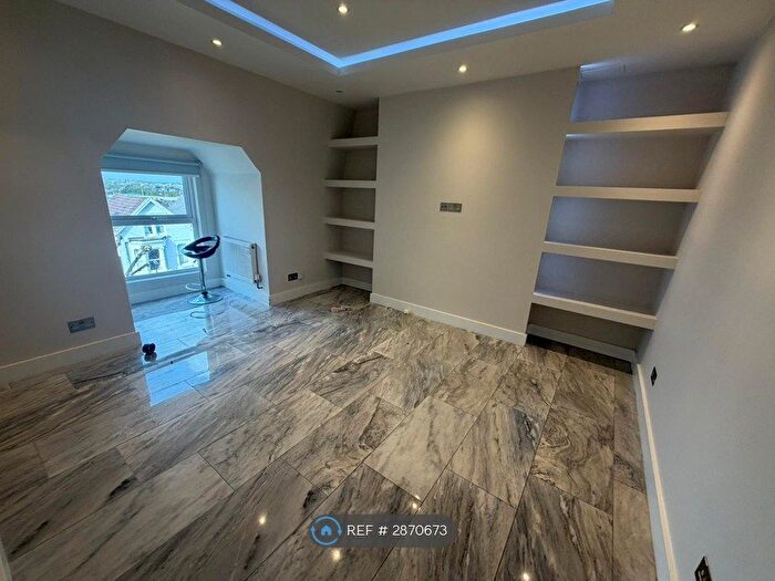 2 Bedroom Flat To Rent In Alexandra Park Road, London, N22