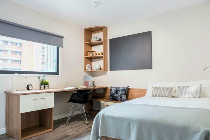 Studio To Rent In Holloway Road, N7