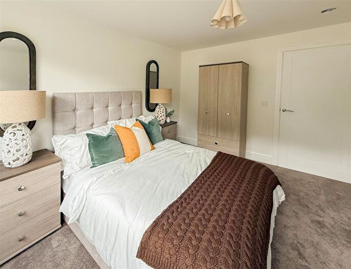 2 Bedroom Flat To Rent In Flat, Martin Court, Hastings, TN34