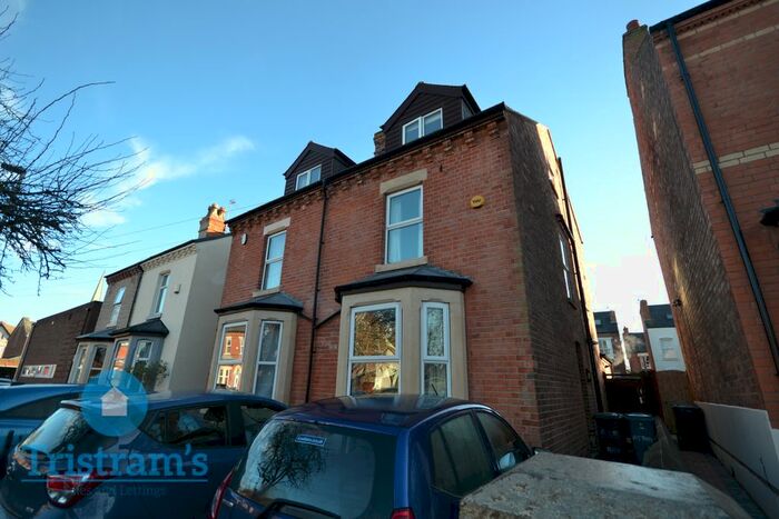 4 Bedroom Semi-Detached House To Rent In Victoria Road, West Bridgford, Nottingham NG2