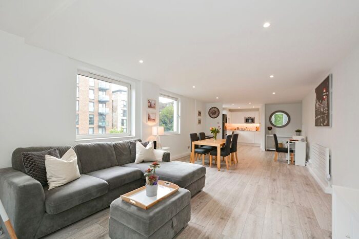 2 Bedroom Flat To Rent In Iceland Wharf, Plough Way, SE16