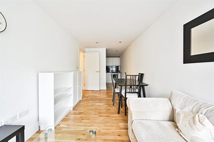 1 Bedroom Apartment To Rent In Sir John Lyon House, High Timber Street, London, EC4V